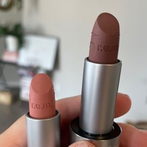 Meet your Posher, I’m em